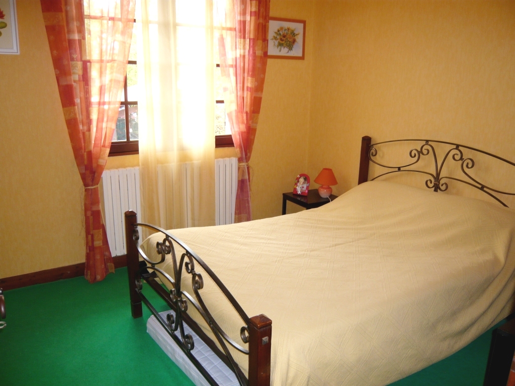 5360 - Tocane-St-Apre – Image 3