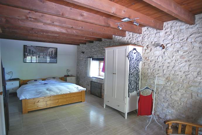 5651 - Verteillac – Image 2