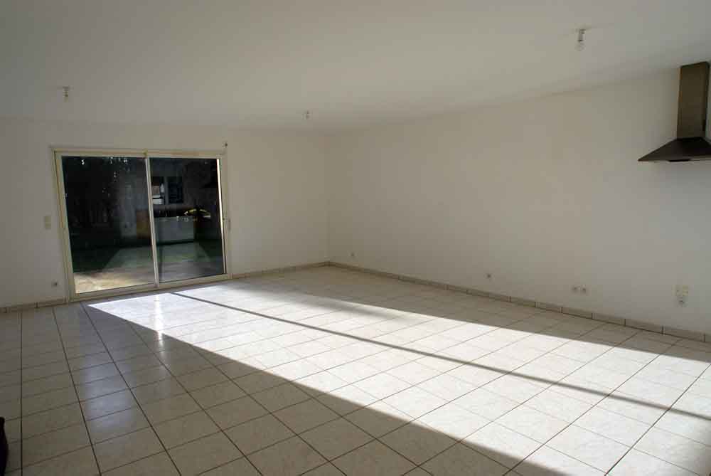11 - Bussac – Image 4