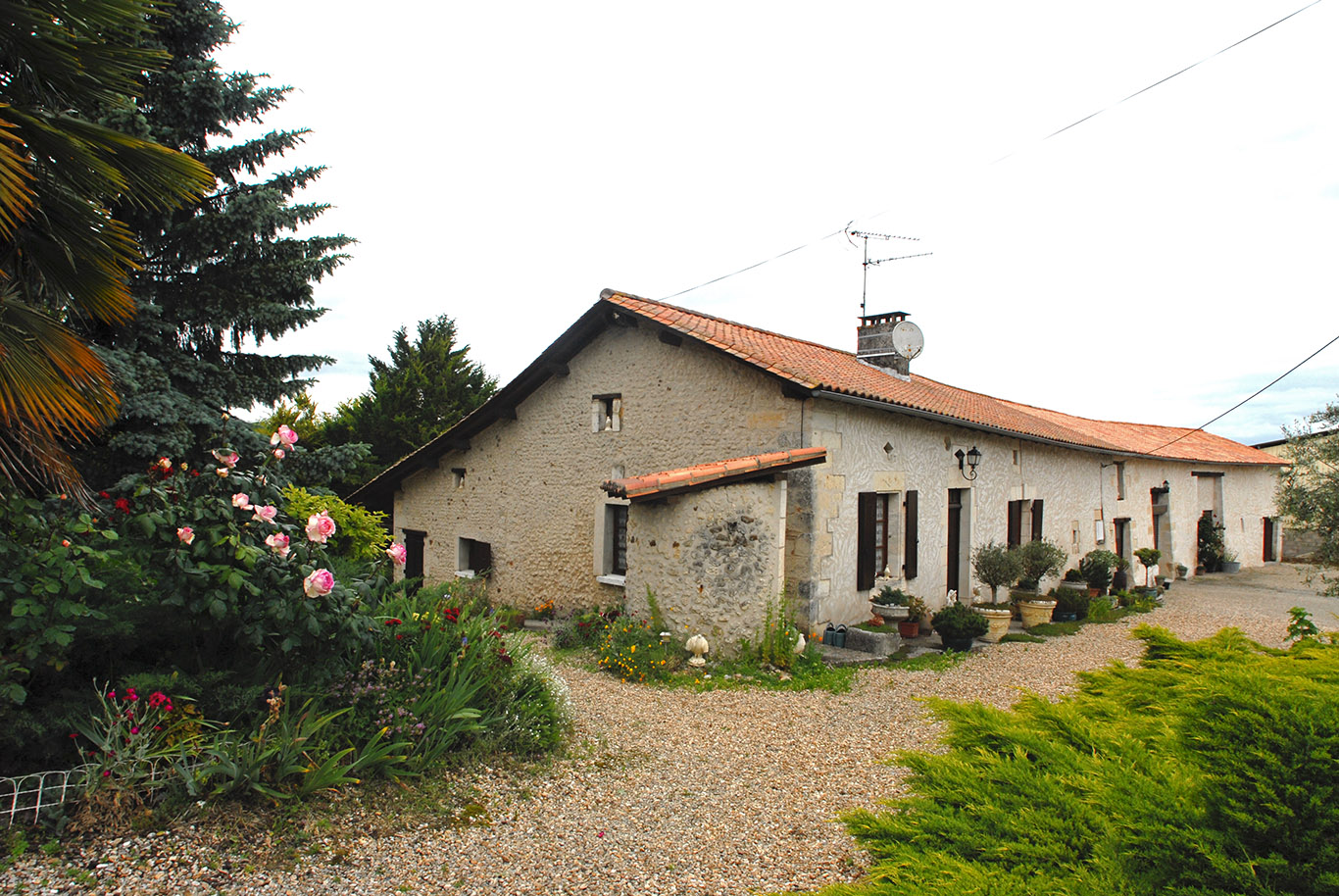 6125 - Aubeterre sur Dronne – Image 2
