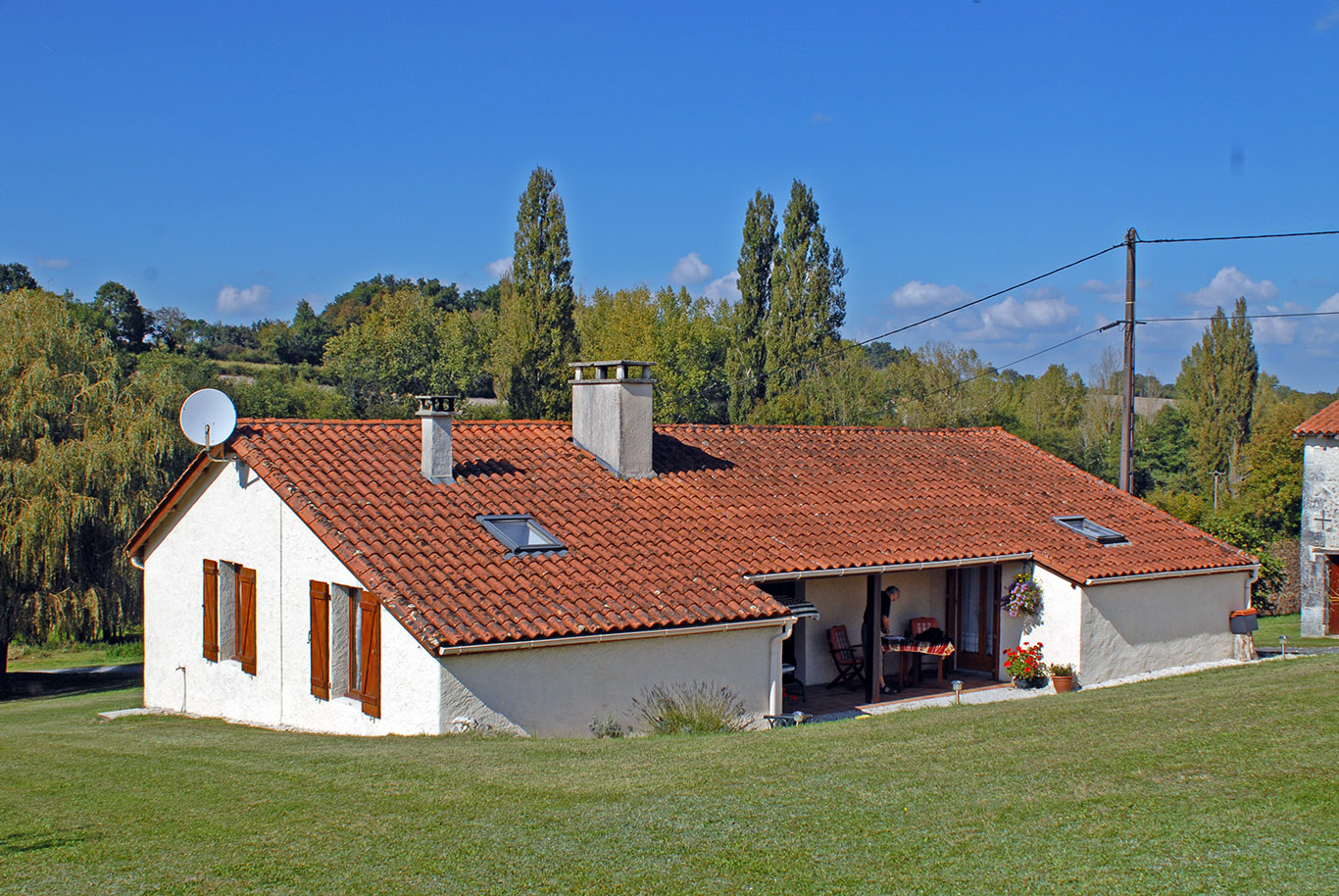 6166 - Tocane Saint Apre – Image 4
