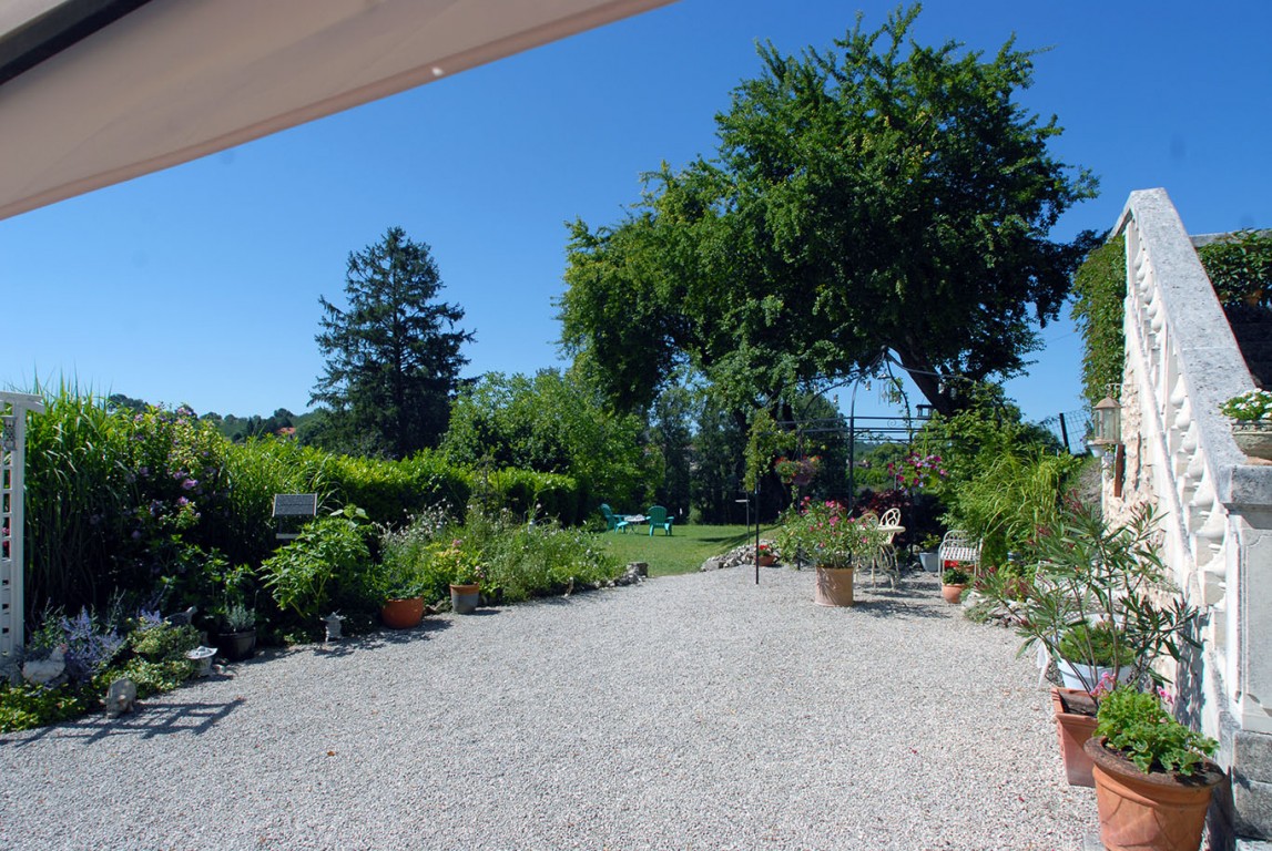 6398 - Grand Brassac – Image 9