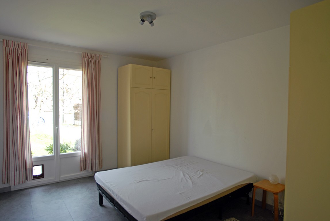 6385 - Saint Meard de Dronne – Image 2