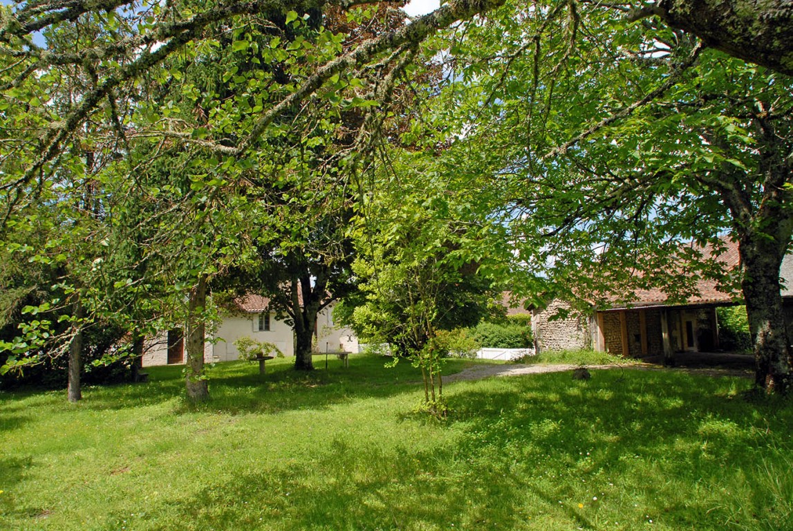 6402 - Celles – Image 12