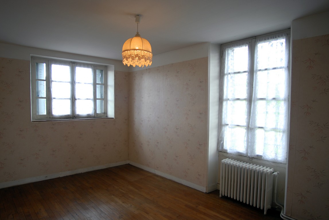 6403 - Tocane Saint Apre – Image 3