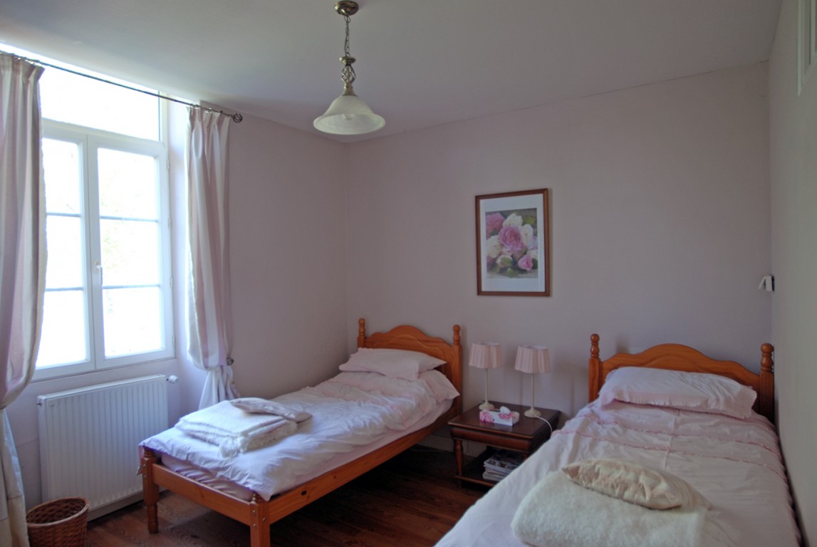 6453 - Saint Vincent de Jalmoutiers – Image 6