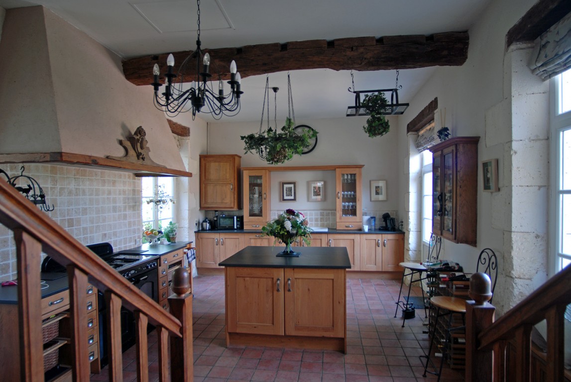 6453 - Saint Vincent de Jalmoutiers – Image 13