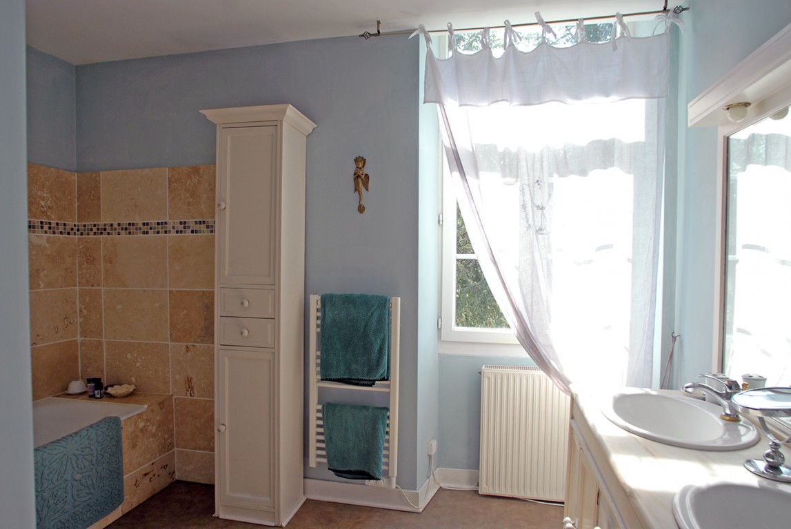 6453 - Saint Vincent de Jalmoutiers – Image 36