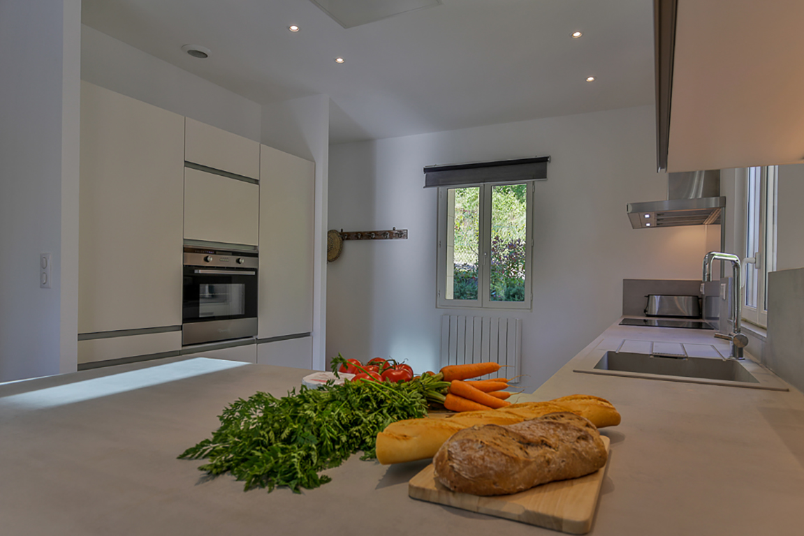 6460 - Bonnes – Image 16