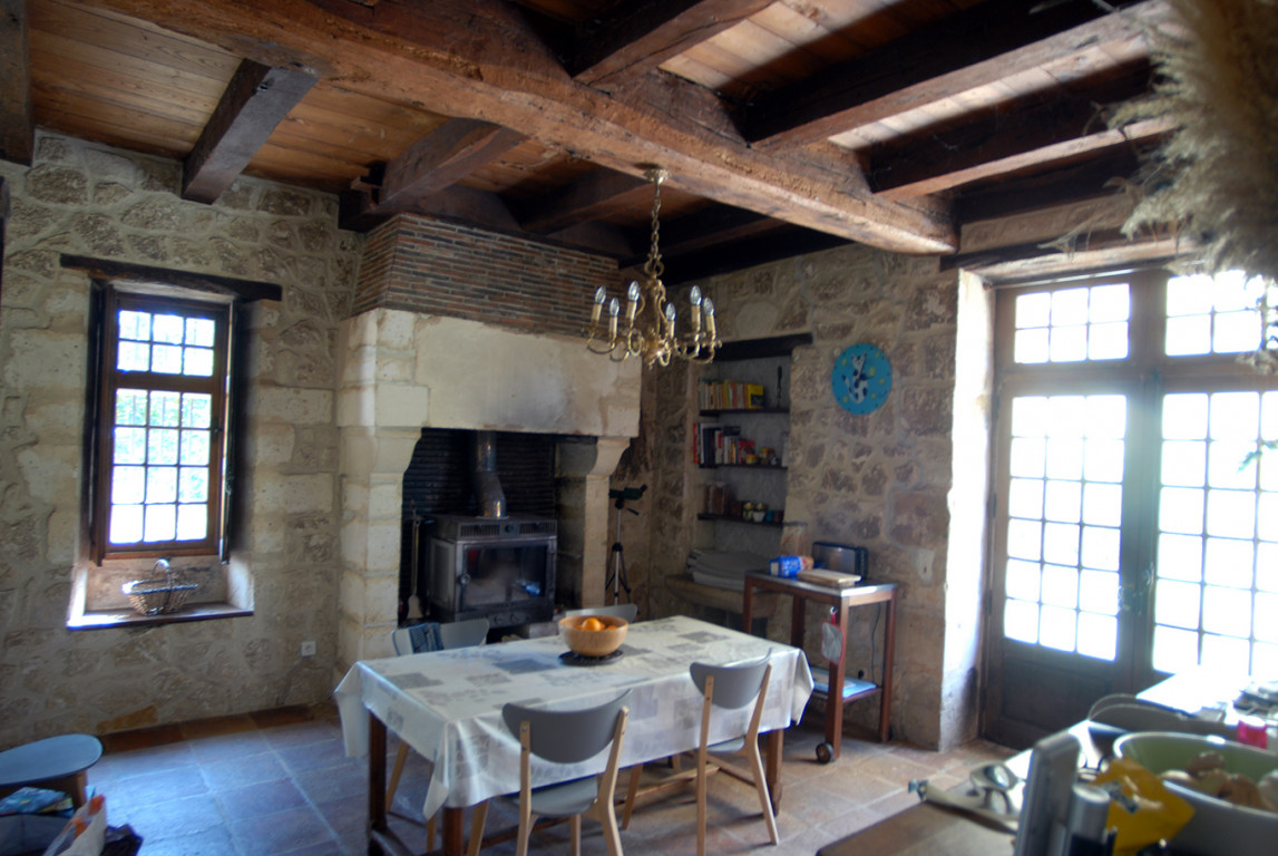 6504 - Saint Romain – Image 17