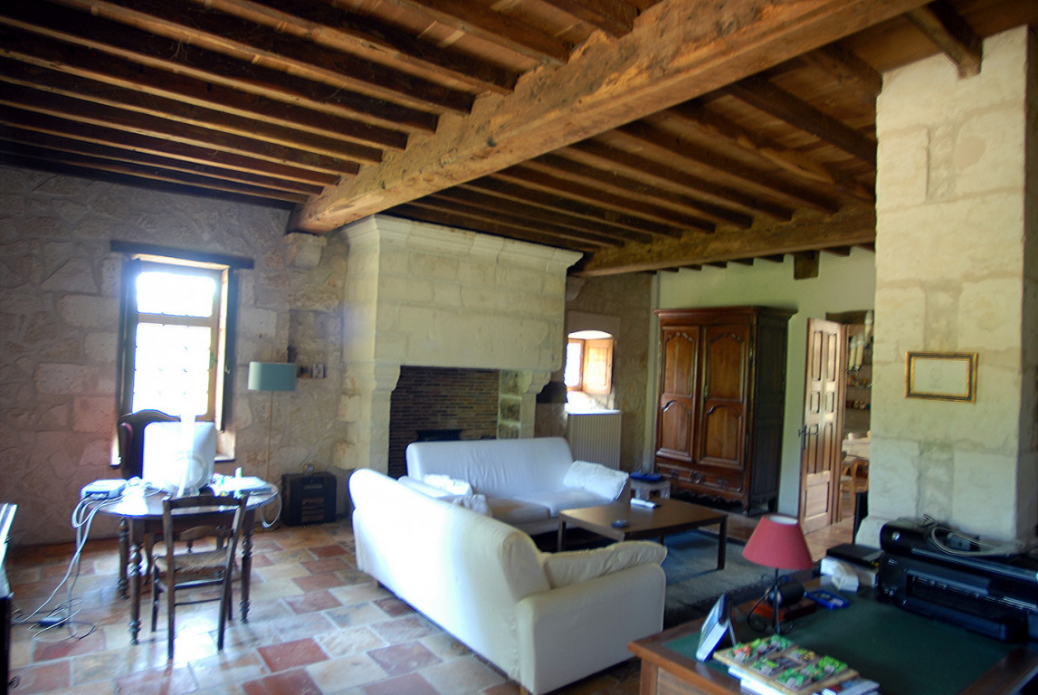 6504 - Saint Romain – Image 19