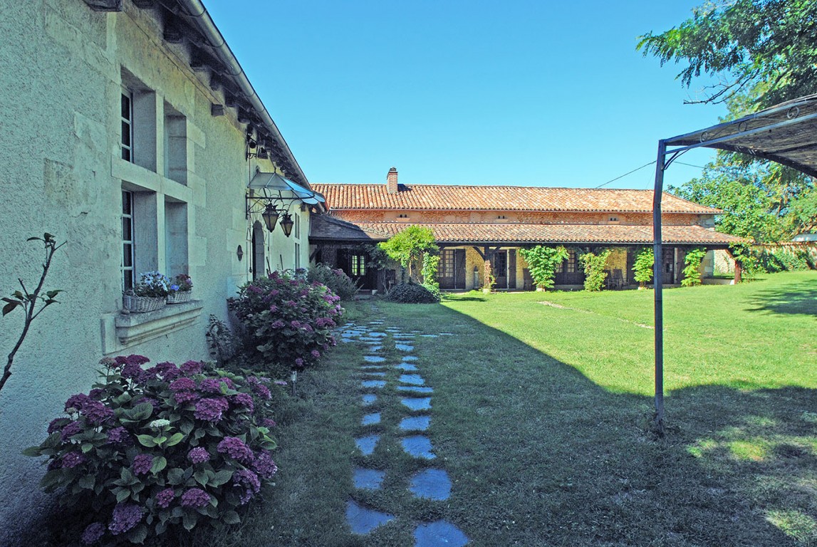 5910 - St-Astier – Image 23